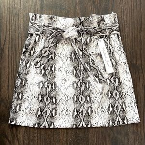 Adorable NWT Snake Print Skirt From Vici